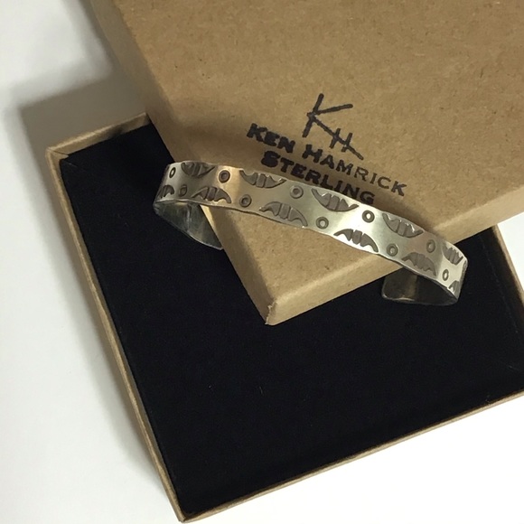 HAND STAMPED STERLING SOUTHWESTERN STYLE CUFF - Picture 2 of 7